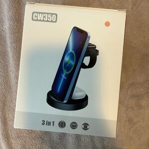 iPhone and Apple 3-in-1 Wireless Charging Stand Rose Gold BRAND NEW NEVER USED